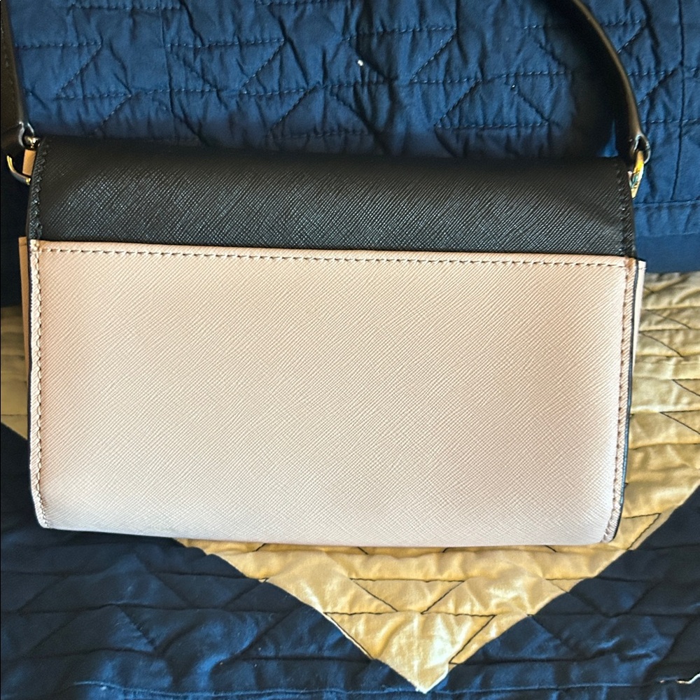 Kate Spade New York Laurel Way Winni crossbody in a two-tone black/light pink. - Picture 3 of 11